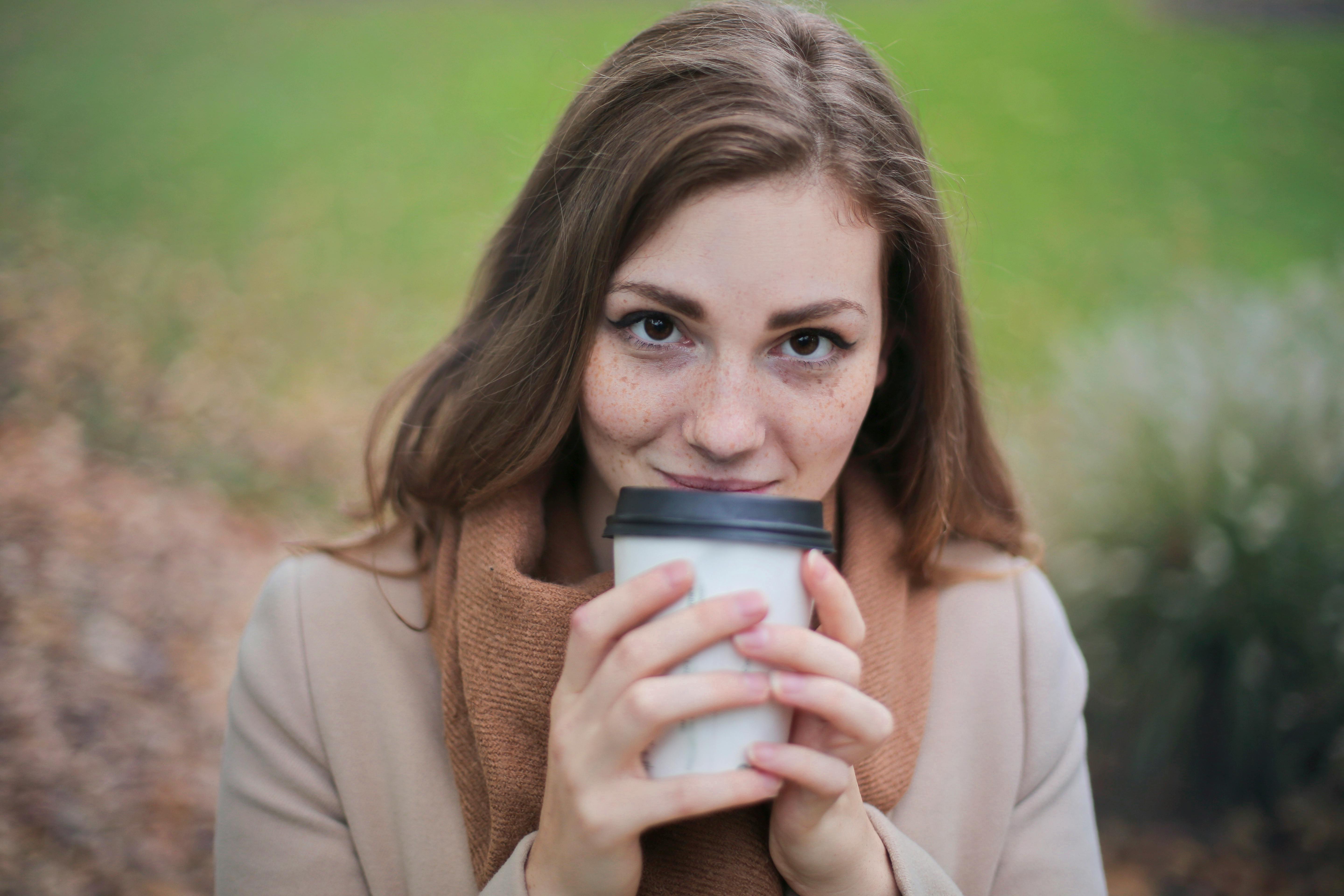 Uśmiechnięta kobieta | Źródło: Pexels