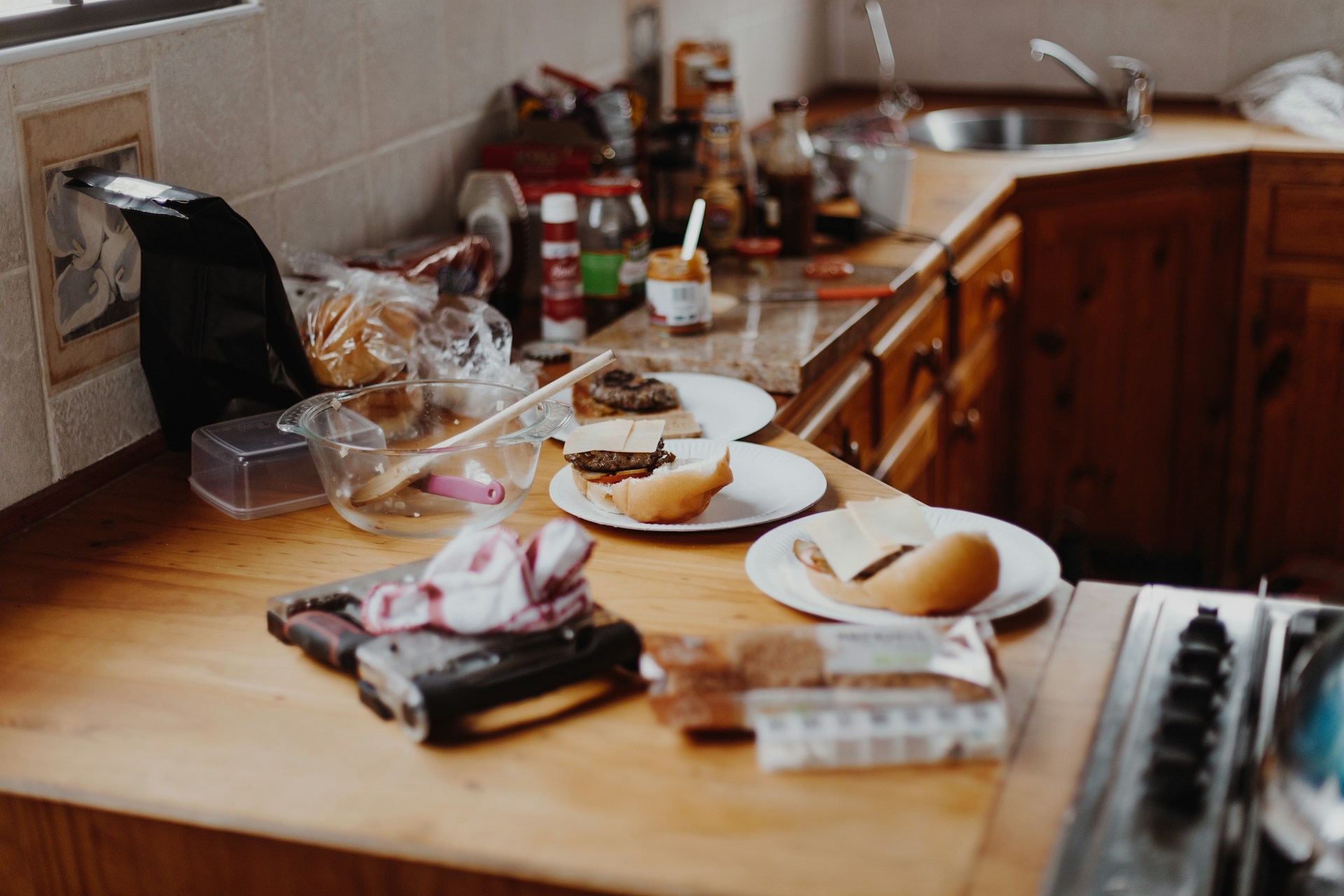 Zagracony blat kuchenny | Źródło: Unsplash