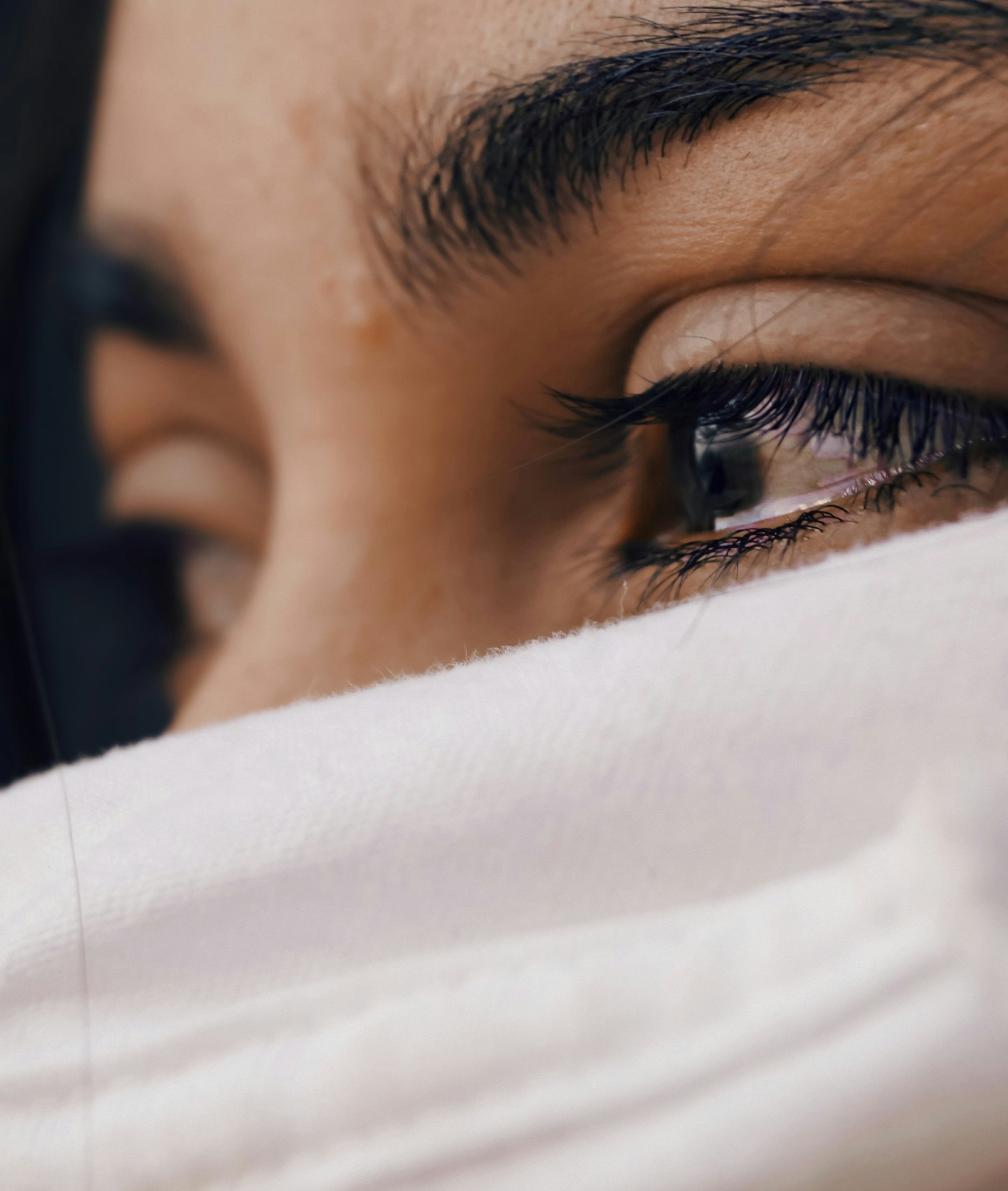 Kobieta ze łzami w oczach | Źródło: Unsplash