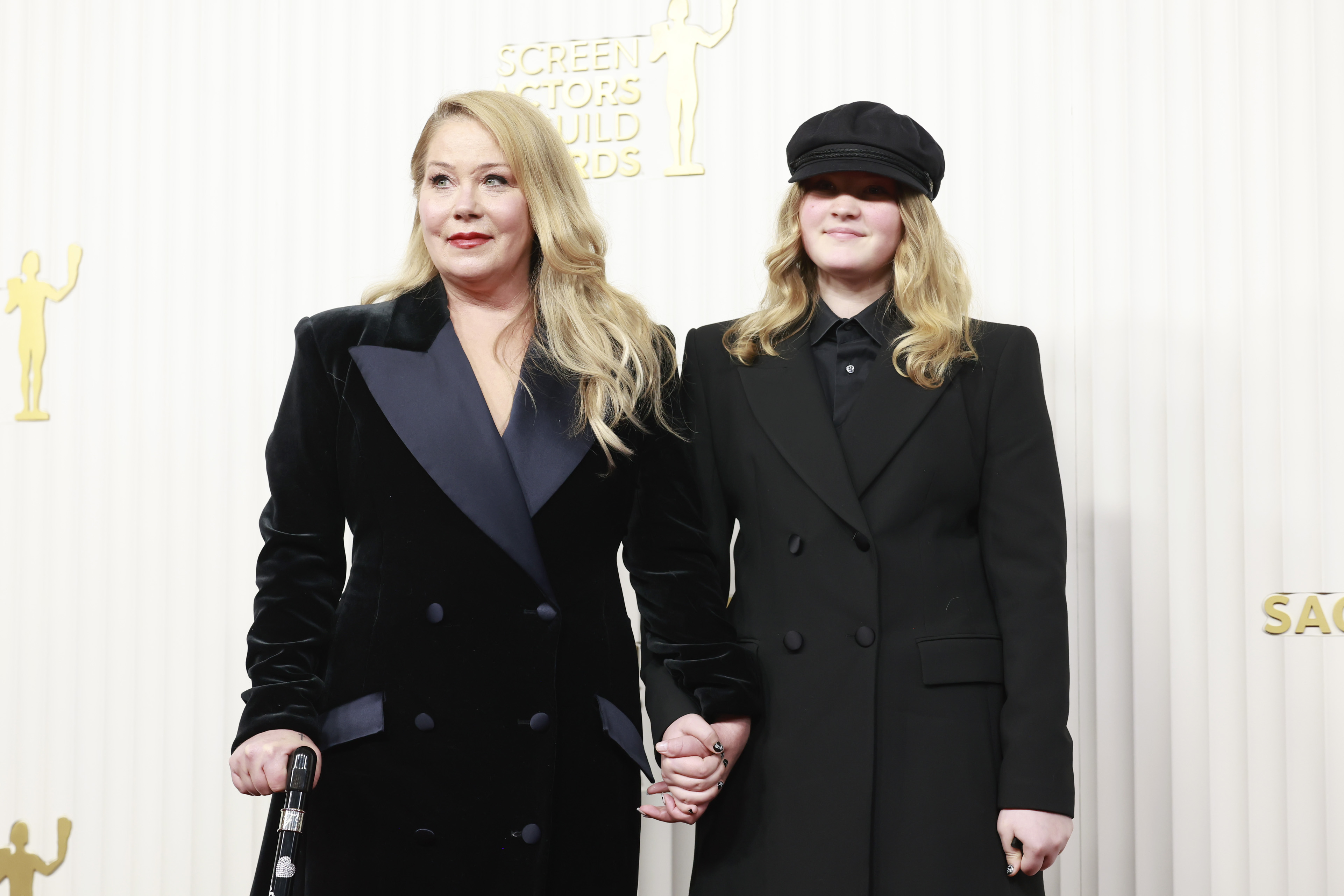 Christina Applegate i Sadie Grace LeNoble na 29. corocznej gali rozdania nagród Screen Actors Guild Awards w hotelu Fairmont Century Plaza 26 lutego 2023 r. w Los Angeles w Kalifornii | Źródło: Getty Images